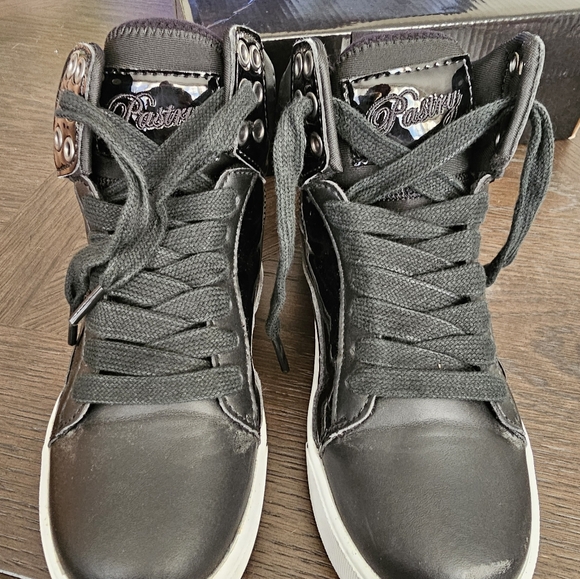 Kid's size 1 dance shoes - Picture 3 of 8